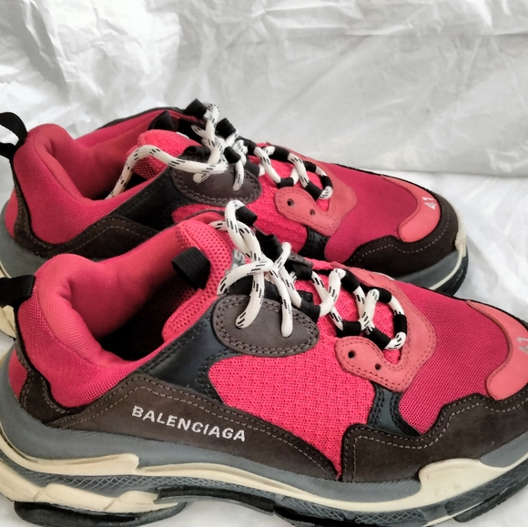 Balenciaga Triple S for Men Size 8 Authentic - Picture 2 of 16